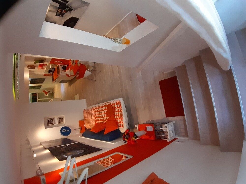 undefined Contemporary Apartment in Kreuzberg, Berlin 7