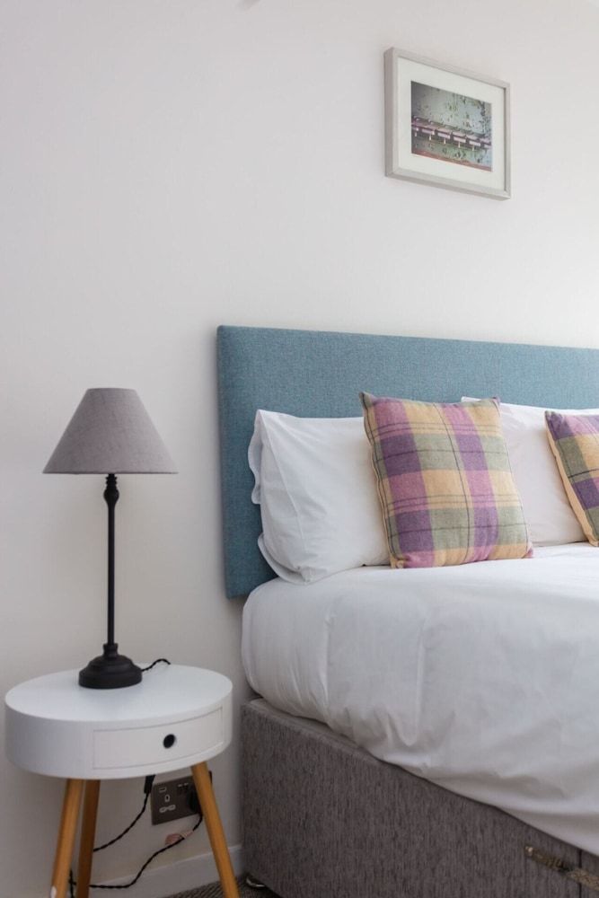 Spacious Central 3 Bedroom Apartment in Old Street Basic Apartment, Multiple Beds 28