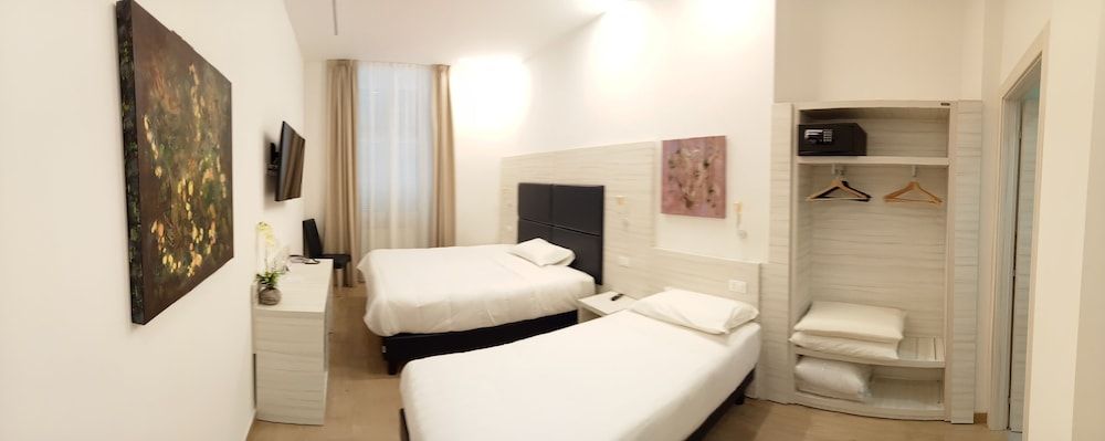 undefined Hotel Fioralba 9