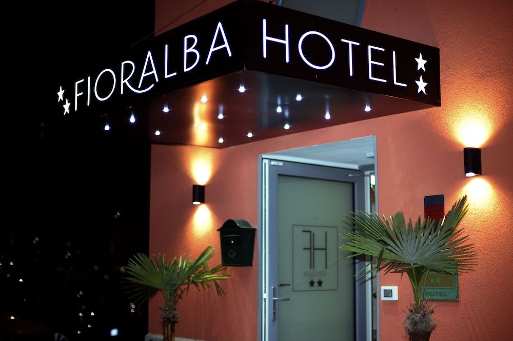 undefined Hotel Fioralba 5