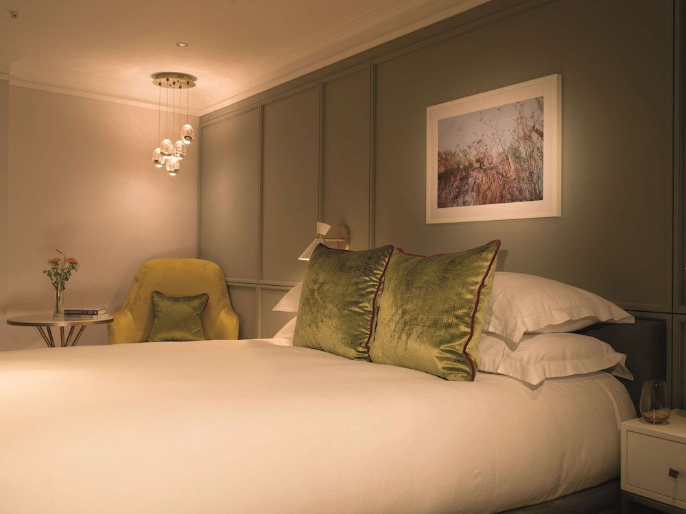 undefined The Guardsman Hotel and Residences 7