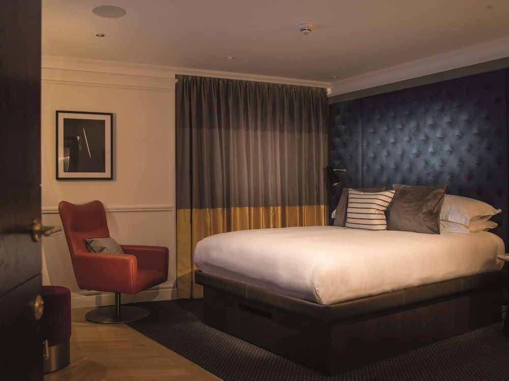 undefined The Guardsman Hotel and Residences 8