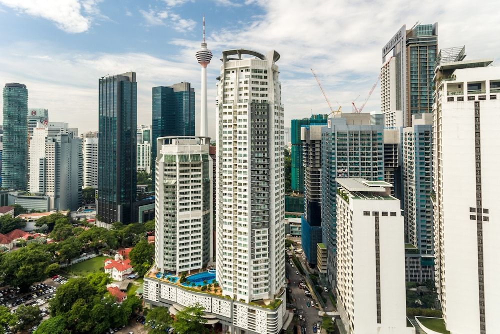 OYO Home 89449 Fancy 2 Bedroom Crest Residence Classic Room 13