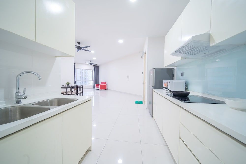 undefined OYO Home 89449 Fancy 2 Bedroom Crest Residence 8