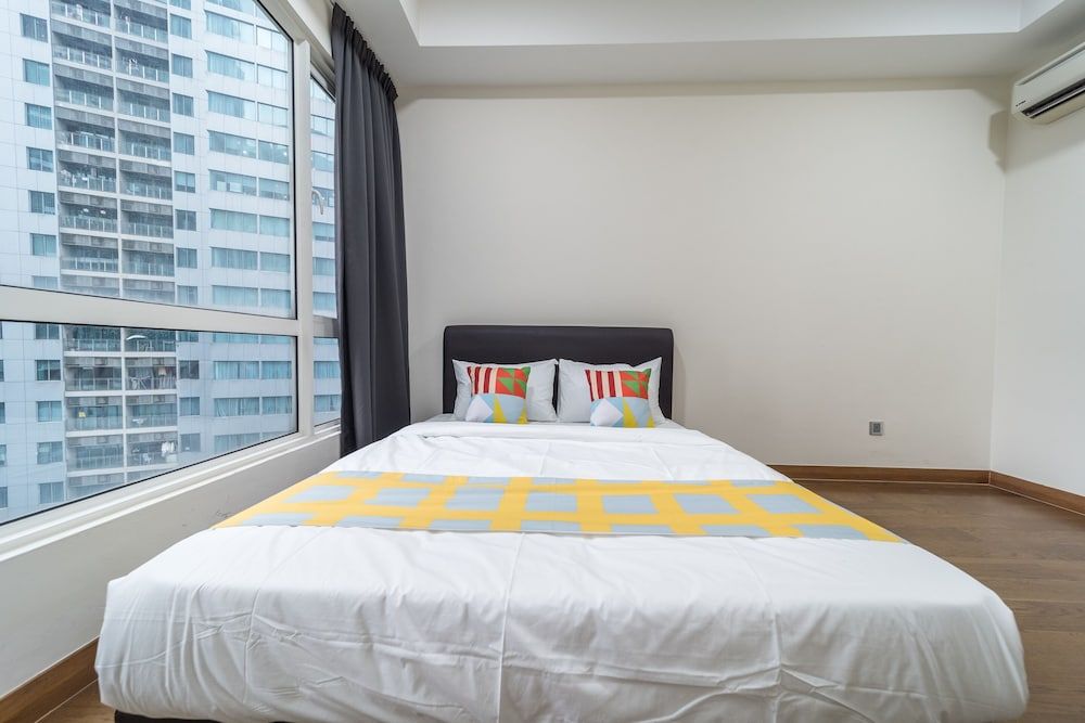 OYO Home 89449 Fancy 2 Bedroom Crest Residence Classic Room 9