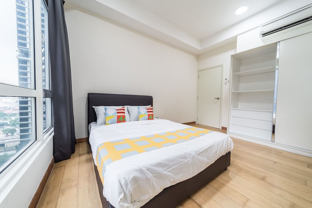 undefined OYO Home 89449 Fancy 2 Bedroom Crest Residence