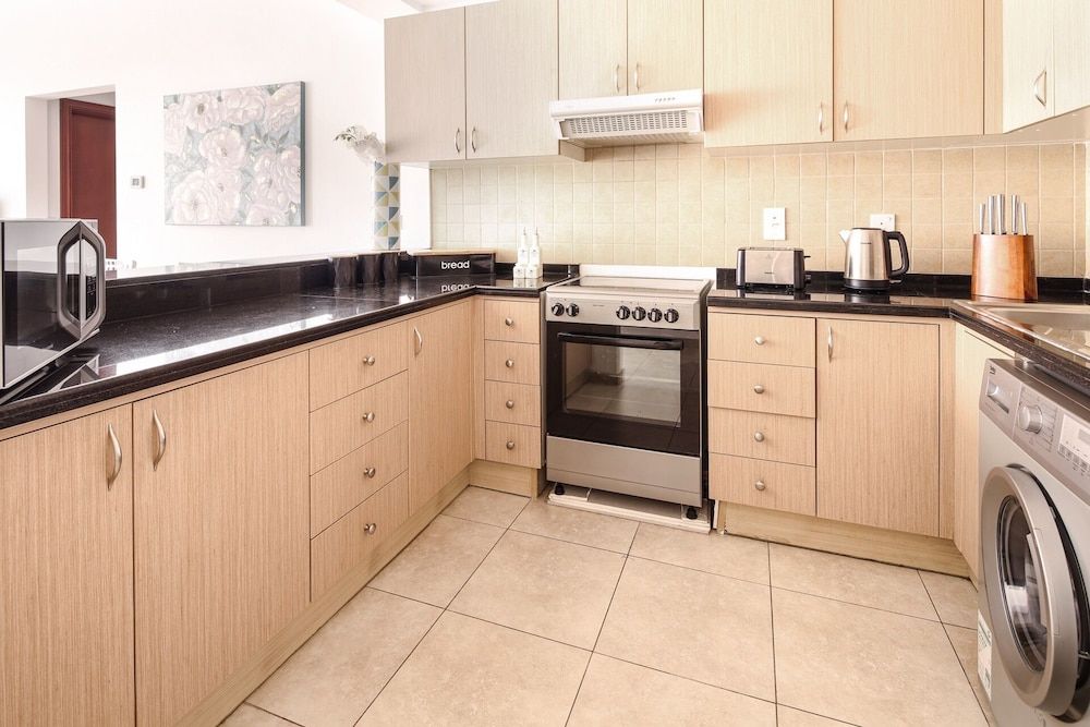 undefined Stylish + Cozy 1BR in Sports City 10