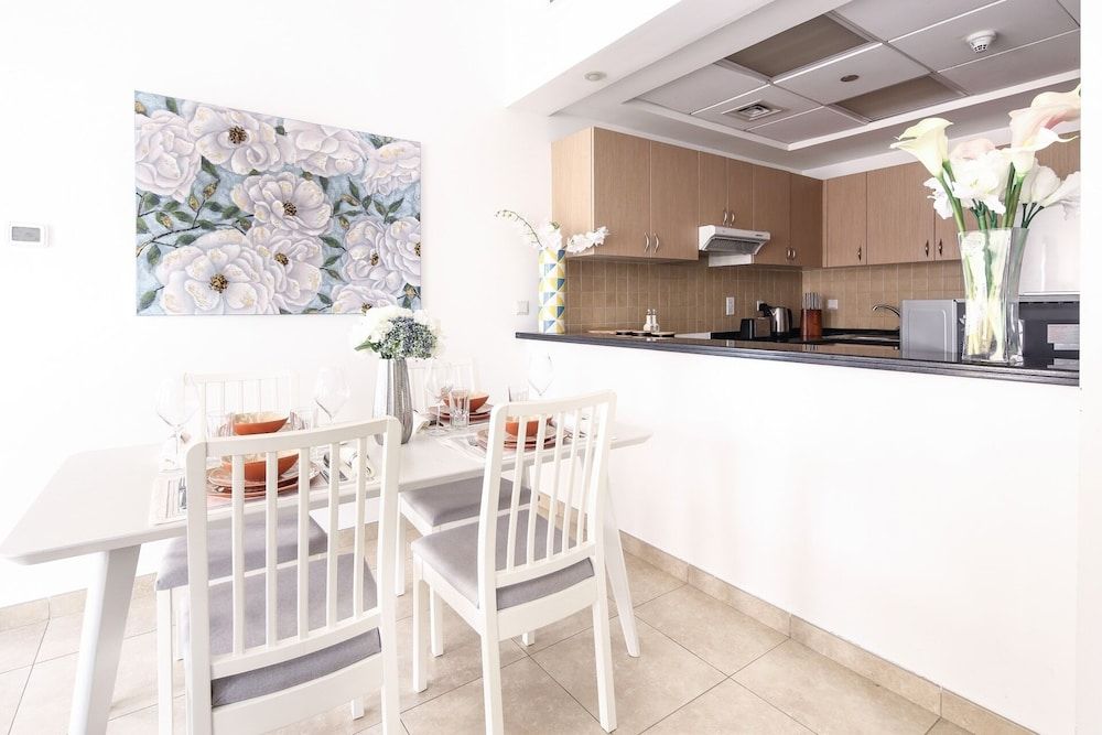 undefined Stylish + Cozy 1BR in Sports City 5