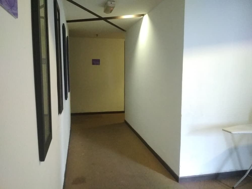 undefined OYO 89903 MS City Hotel 10