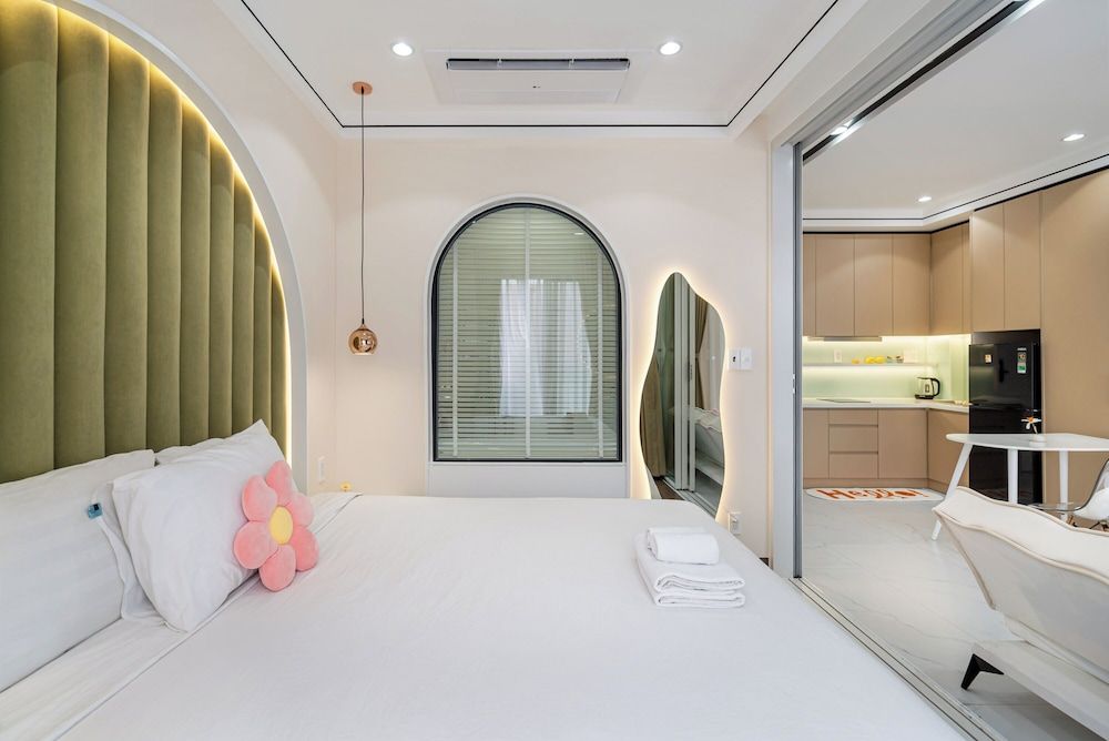 undefined The Royal Hotel & Apartment 5