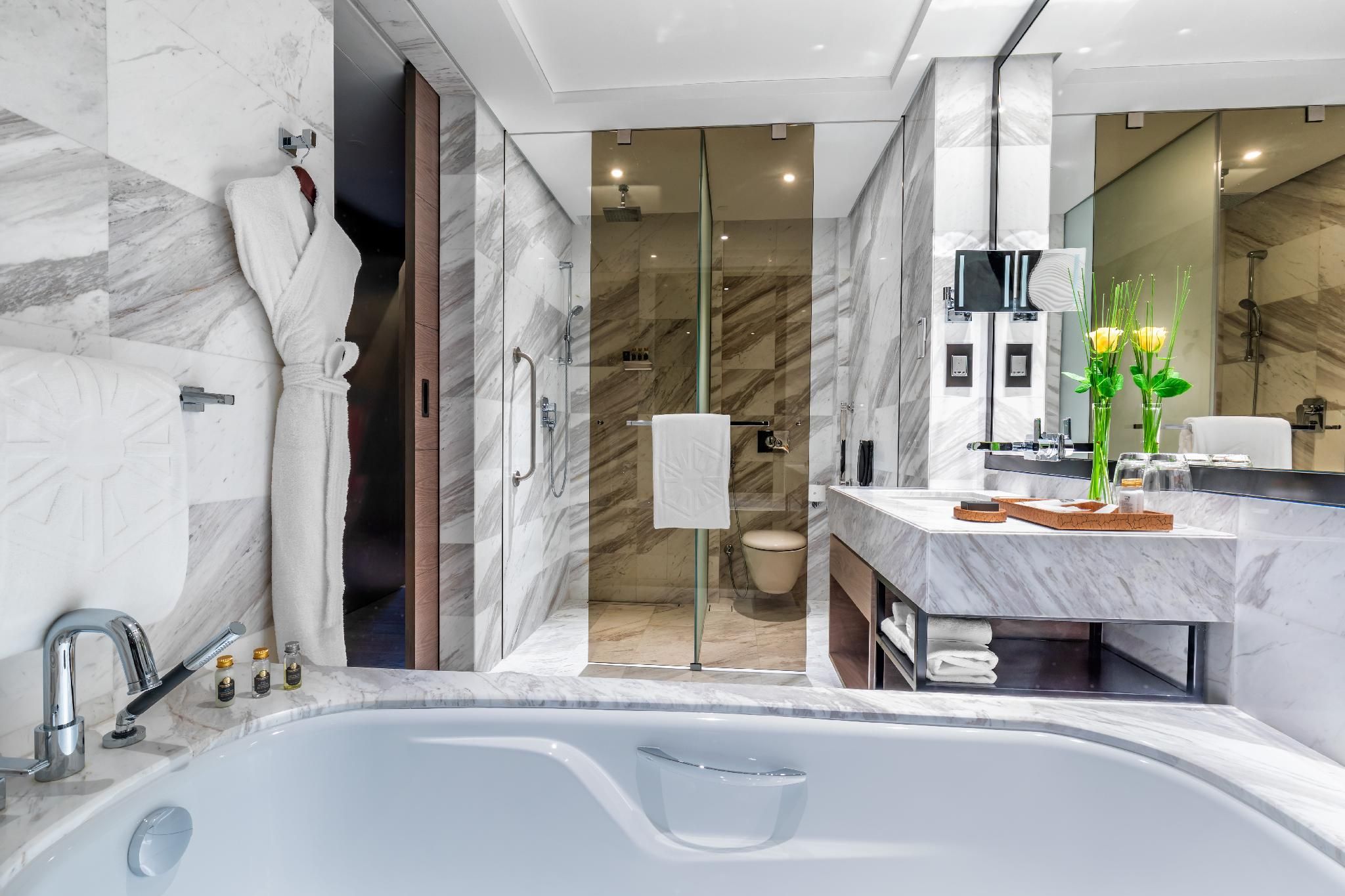 06 One Bed Room Luxury Suite