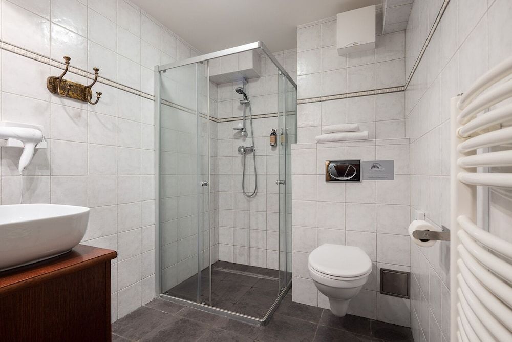 Pytloun Chateau Hotel Ctěnice Deluxe Double Room 10