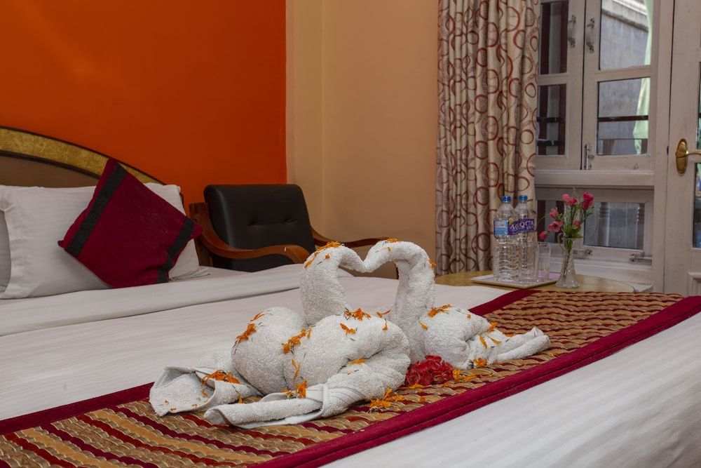undefined Hotel Happy Home 6
