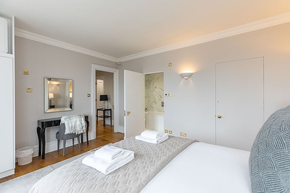 JOIVY Stylish Flat near Mayfair & Piccadilly Circus Apartment (2 Bedrooms) 14