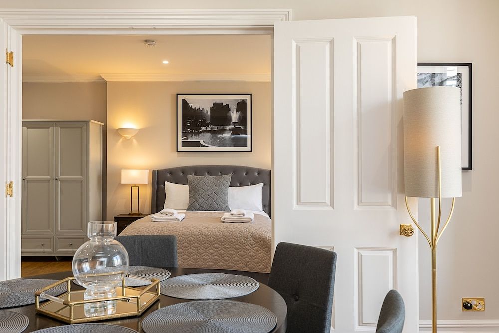 JOIVY Stylish Flat near Mayfair & Piccadilly Circus Apartment (2 Bedrooms) 7