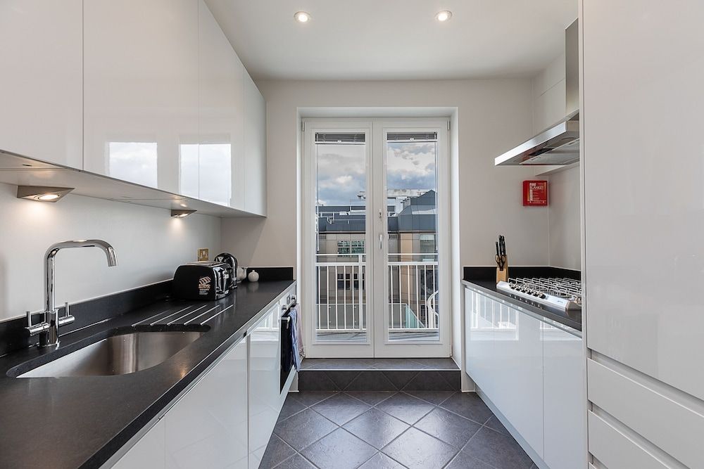 JOIVY Stylish Flat near Mayfair & Piccadilly Circus Apartment (2 Bedrooms) 21
