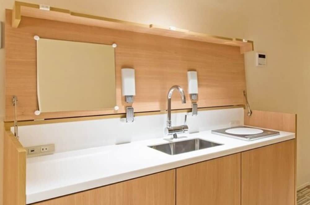 Stay SAKURA Tokyo ART DECO HOTEL Superior Twin Room 3