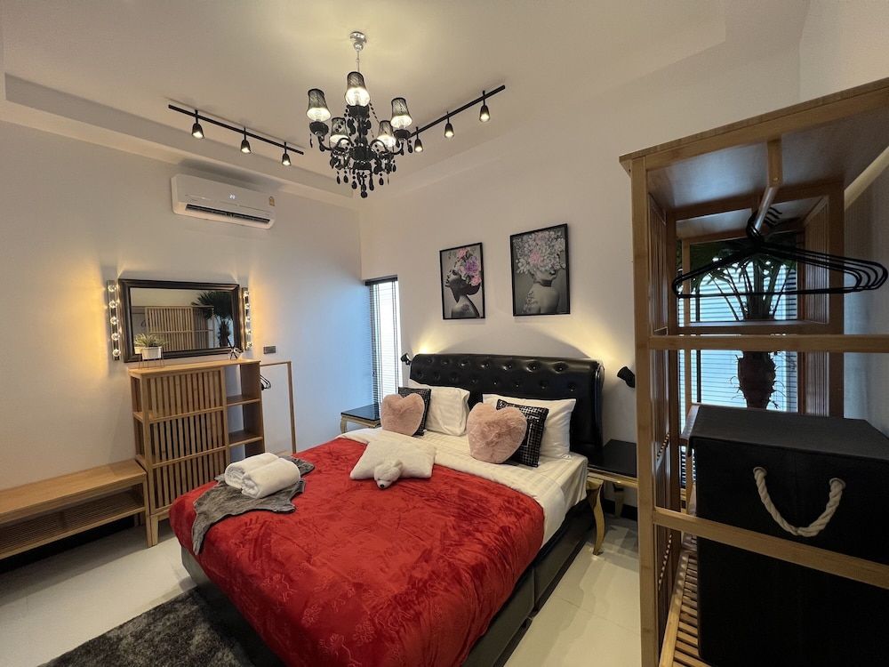 undefined Art Pool Villa 7