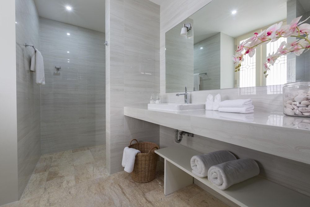 undefined Skye Beach Hotel 10