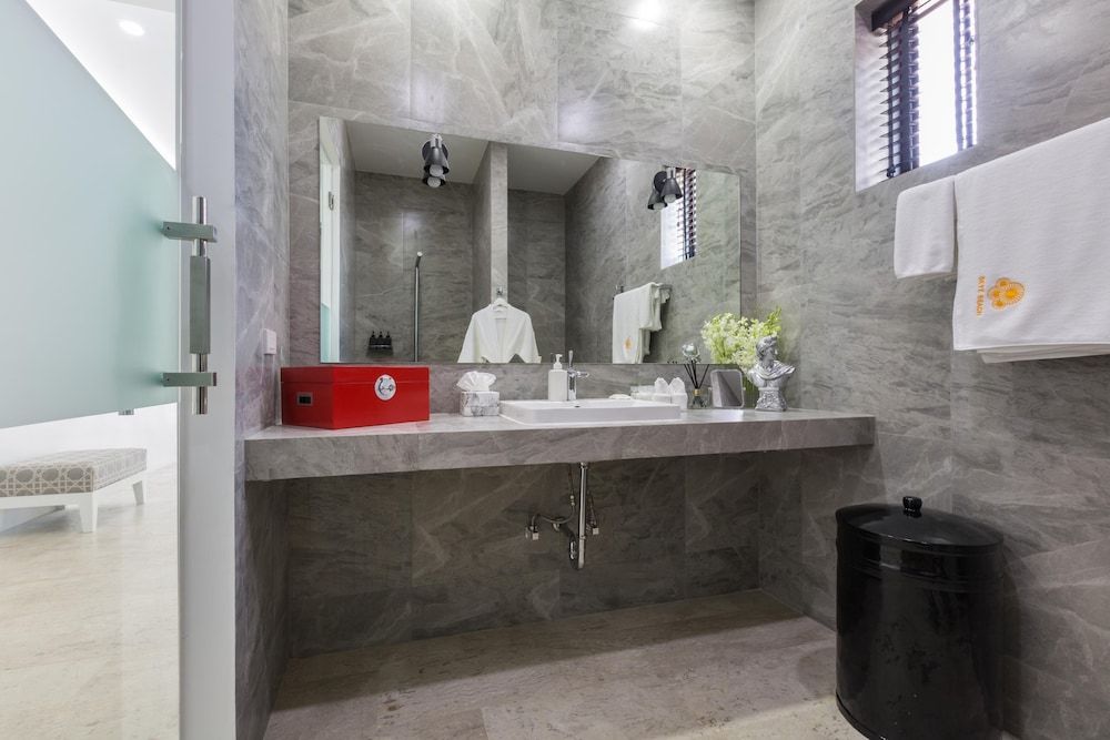 Skye Beach Hotel 1 Bedroom Pool Suite 6