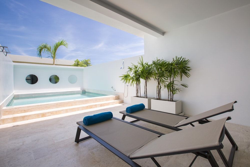 undefined Skye Beach Hotel 5