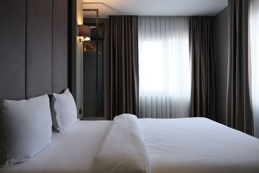 Dilens Bosphorus Hotel Standard Double Room 11