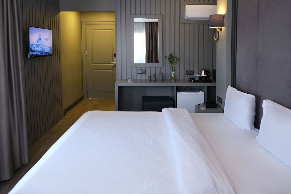 Dilens Bosphorus Hotel Standard Double Room 8