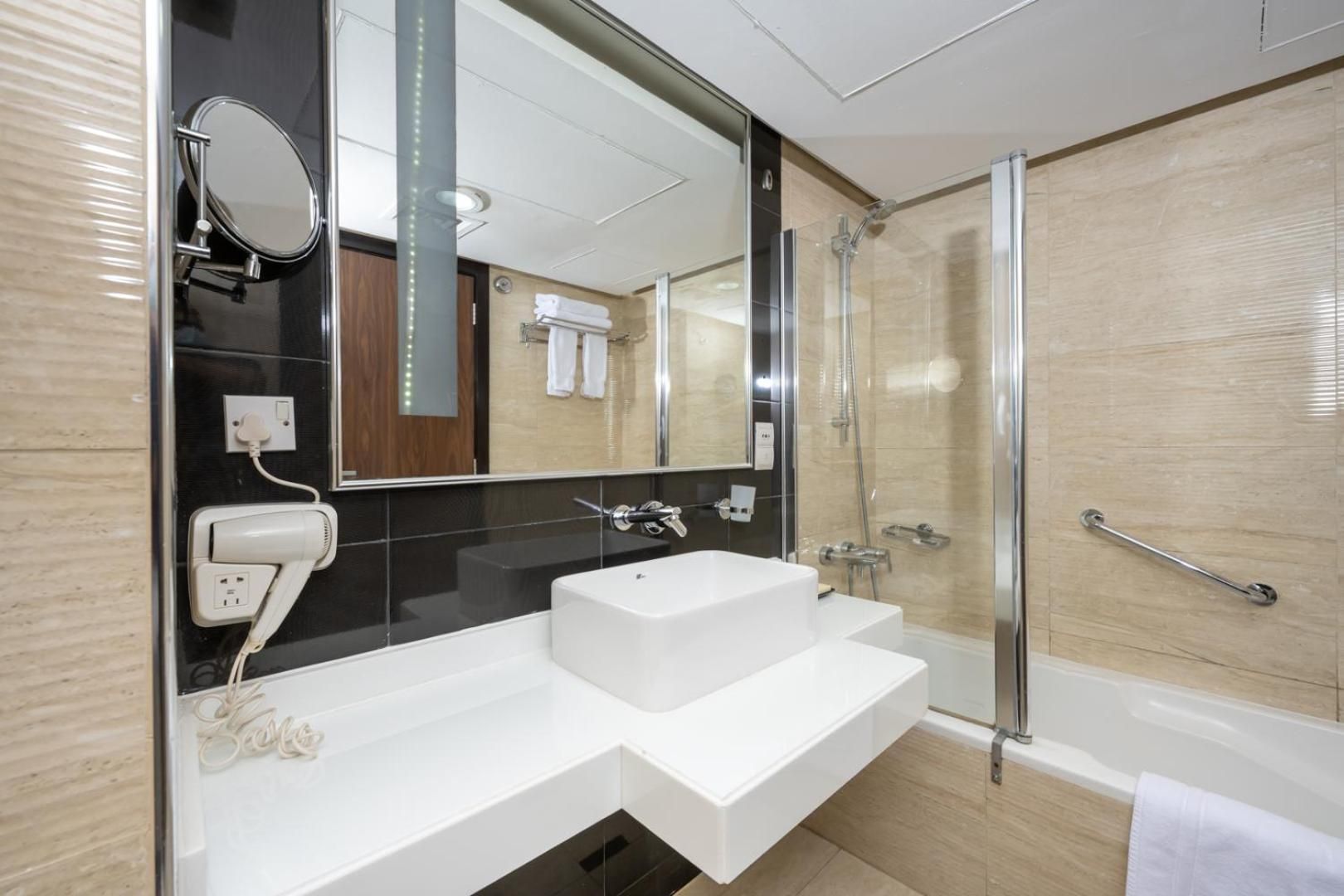 undefined Pearl Swiss Hotel 6