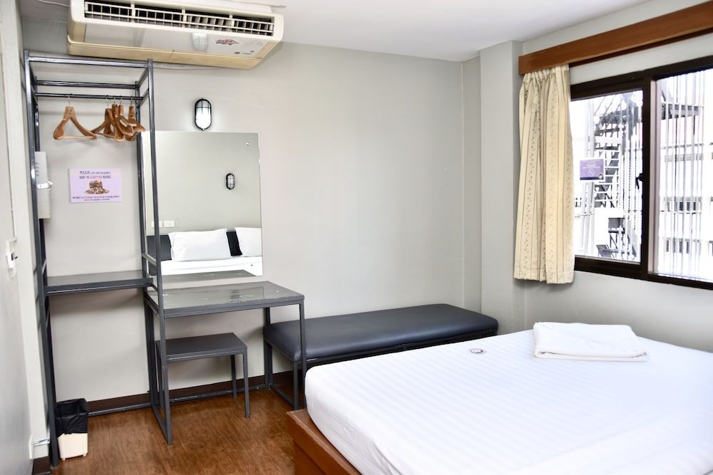 undefined Mad Monkey Bangkok Hostel - Adults Only 9