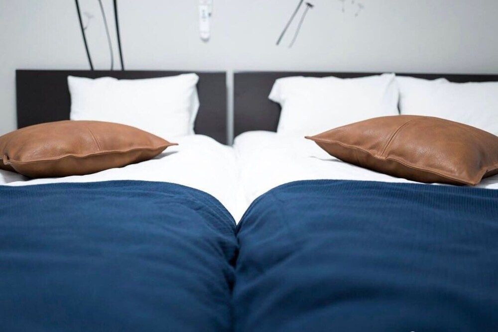 undefined Shinkoiwa ColorBee Hostel 4 9