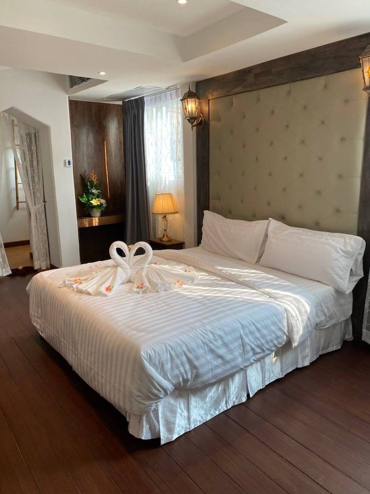 undefined Athena Hotel Bangkok 3