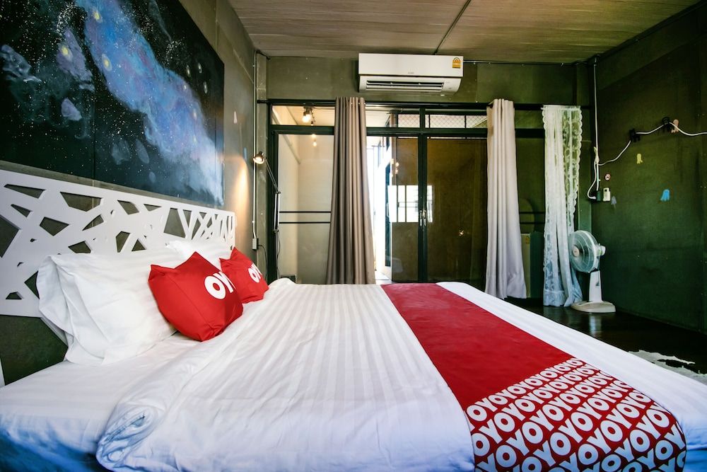 OYO 505 Ente Space Hostel Deluxe Double Room 3