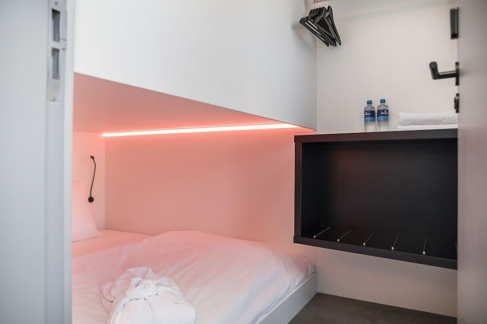 This Hostel Cube 33