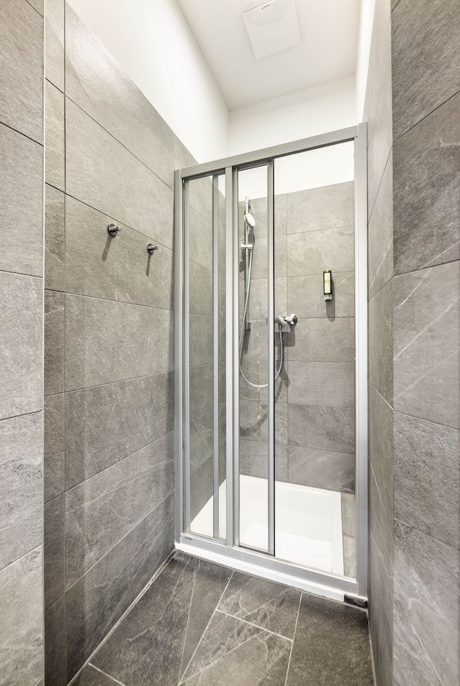 Jimmy's Apartments Emerald Executive Studio 7