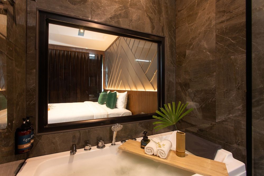 The Canale Samui Resort Deluxe Double Room 7