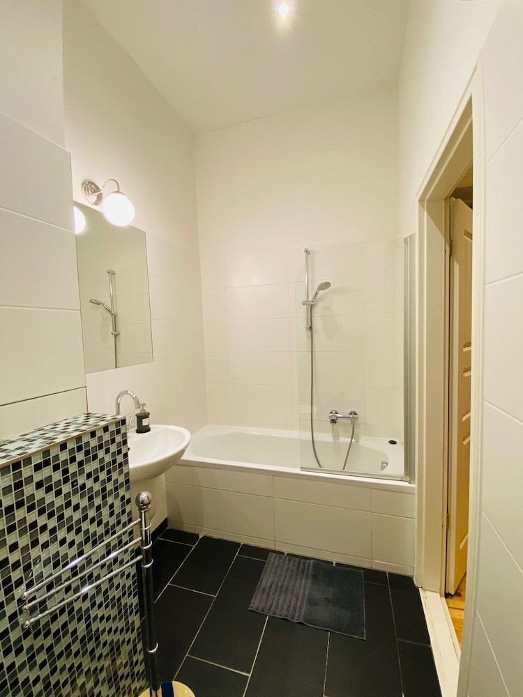 BerlinLUX Apartments - City Brucken 1/3 8