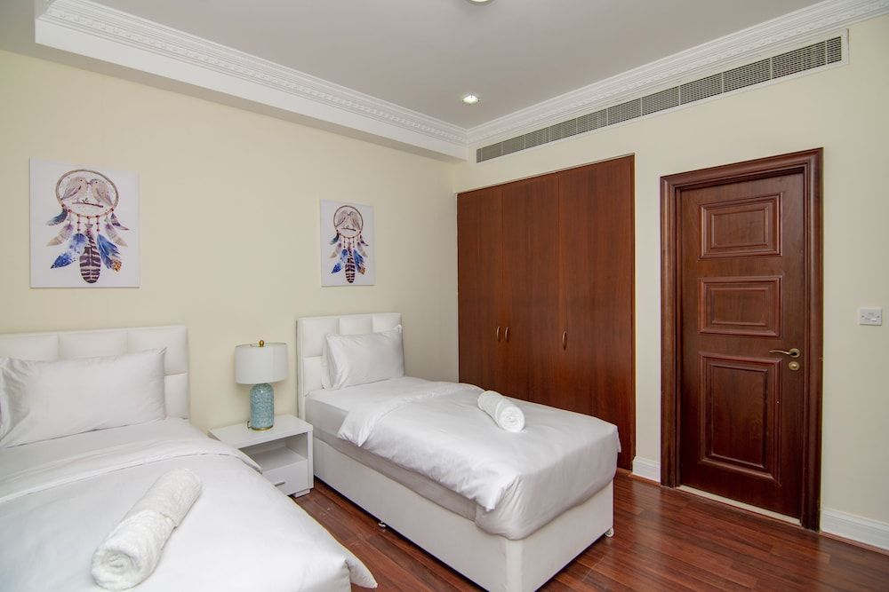 Mesk Villa by Deluxe Holiday Homes Villa, 3 Bedrooms 4