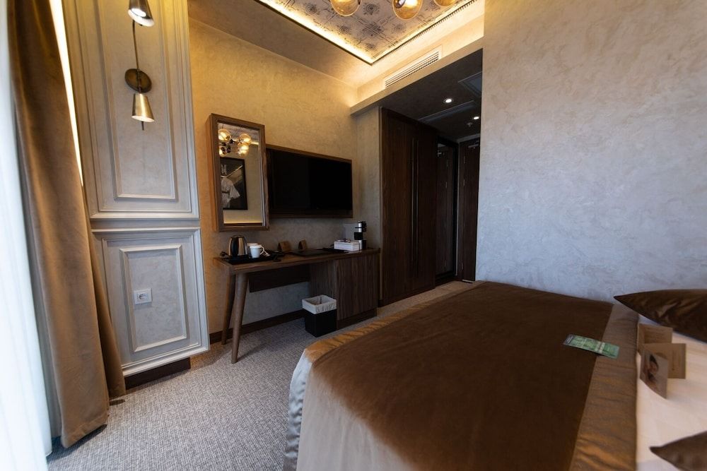 Tonight Hotel Port Standard Double Room 9