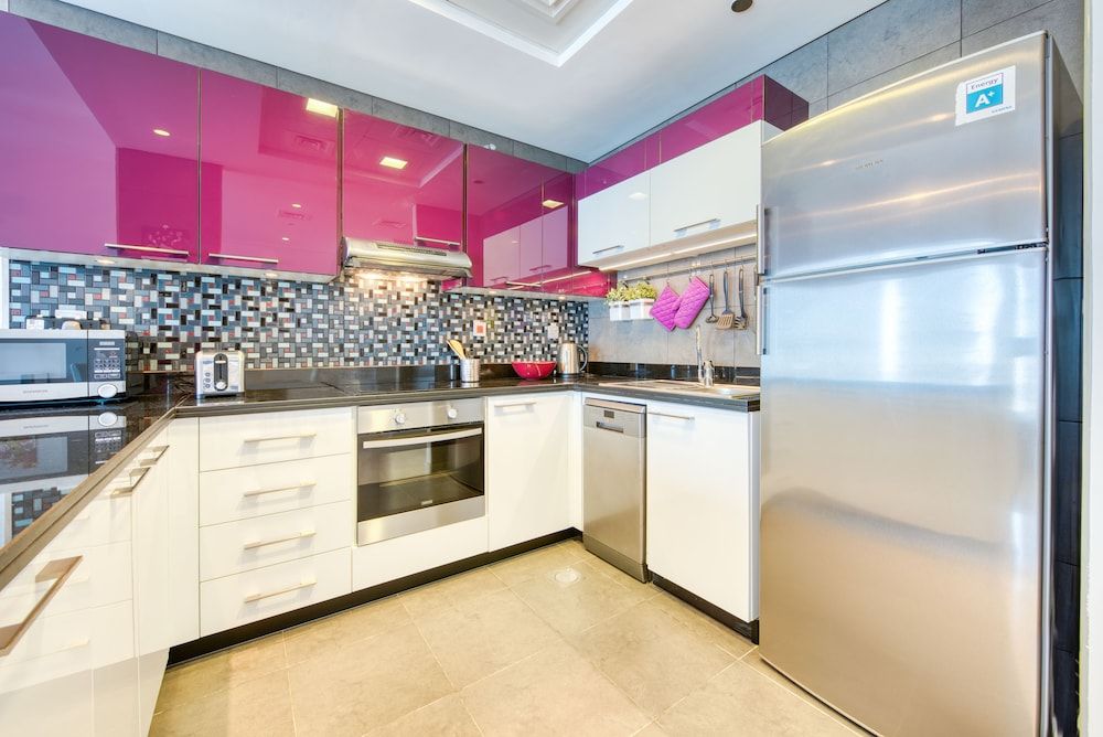 undefined R&H Cayan Tower