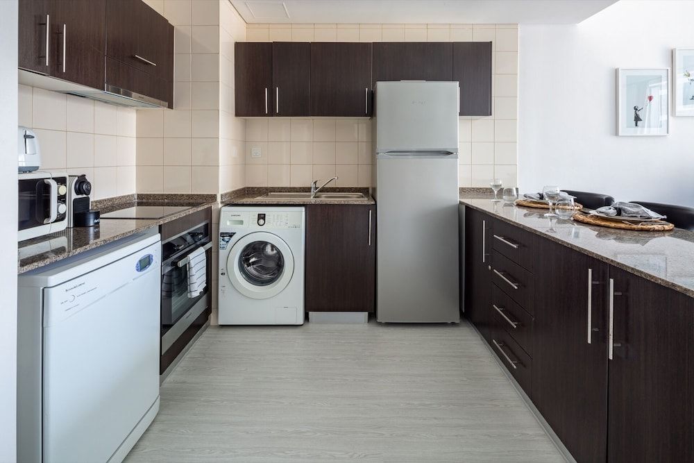 undefined Panoramic 1BR Apartment In Dubai Marina 4