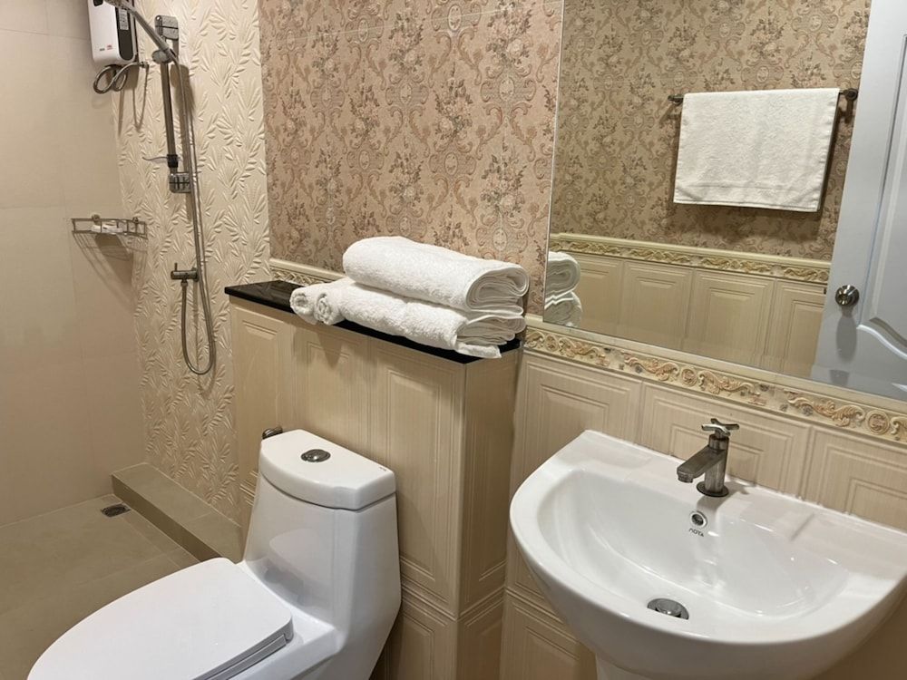 undefined Anwari Hotel 10