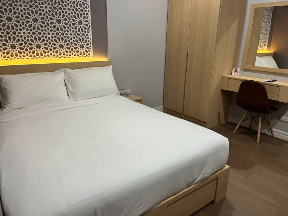 Anwari Hotel Standard Room 2