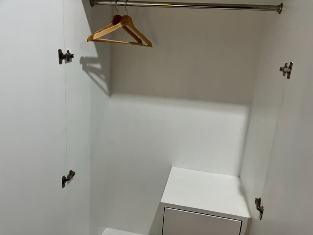 Anwari Hotel Standard Room 7