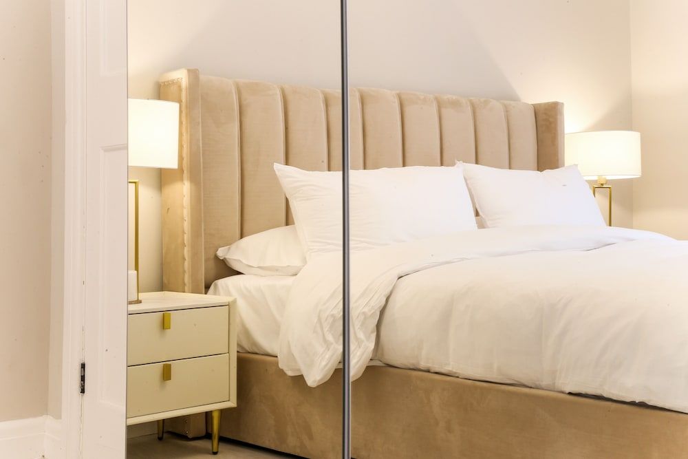 undefined Stylish 2BR in the Centre of Westminster! 7