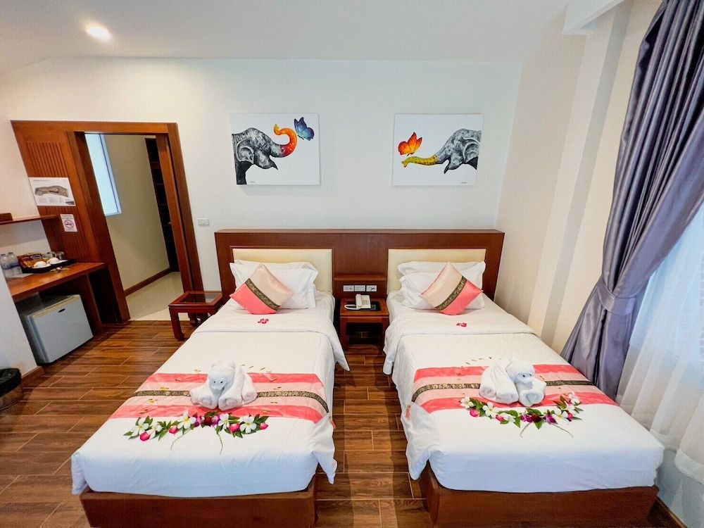 Aura Samui Best Beach Hotel Aura Classic Double or Twin Room 5