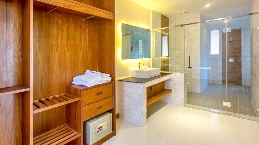 Aura Samui Best Beach Hotel Aura Classic Double or Twin Room 10
