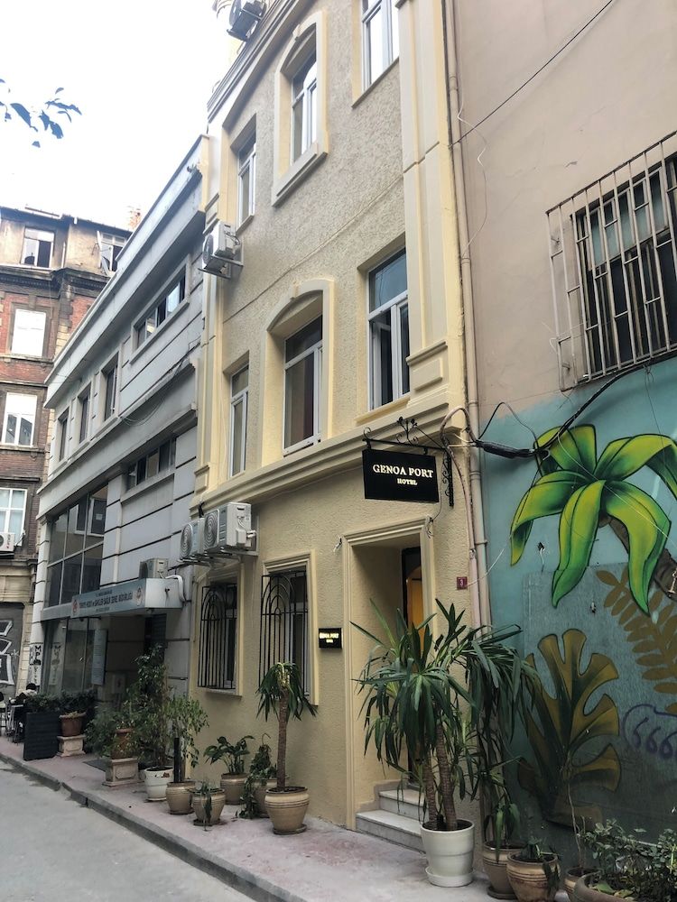 undefined Genoa Port Hotel 4