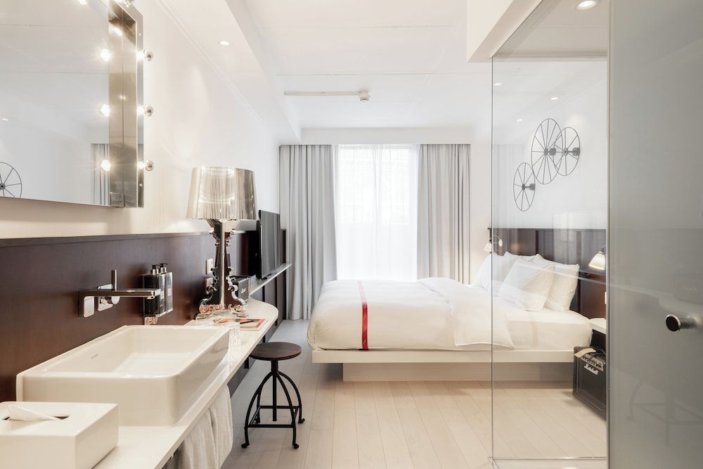 undefined Ruby Lucy Hotel London by IHG 5