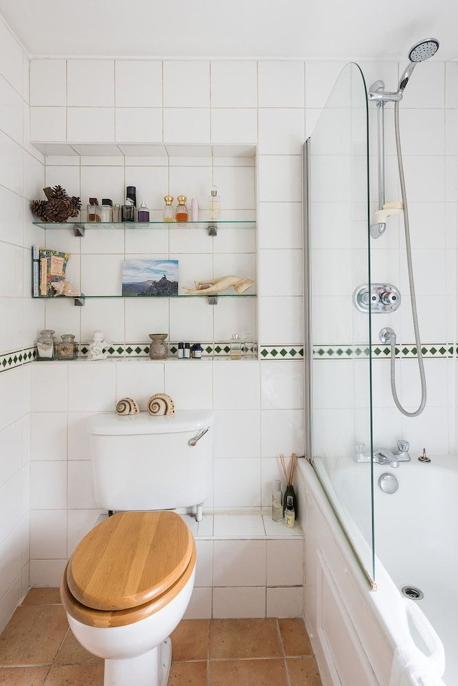 Distinctive Kensington 1-bed flat One-Bedroom Apartment 12