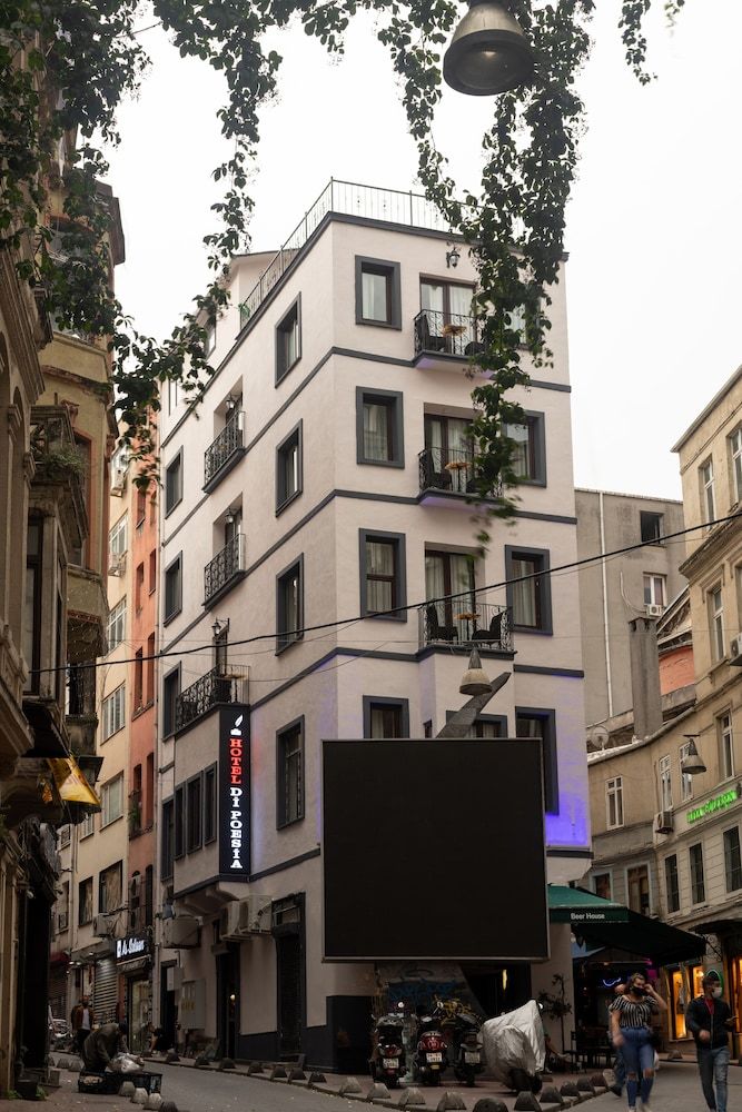 undefined Hotel Di Poesia 2